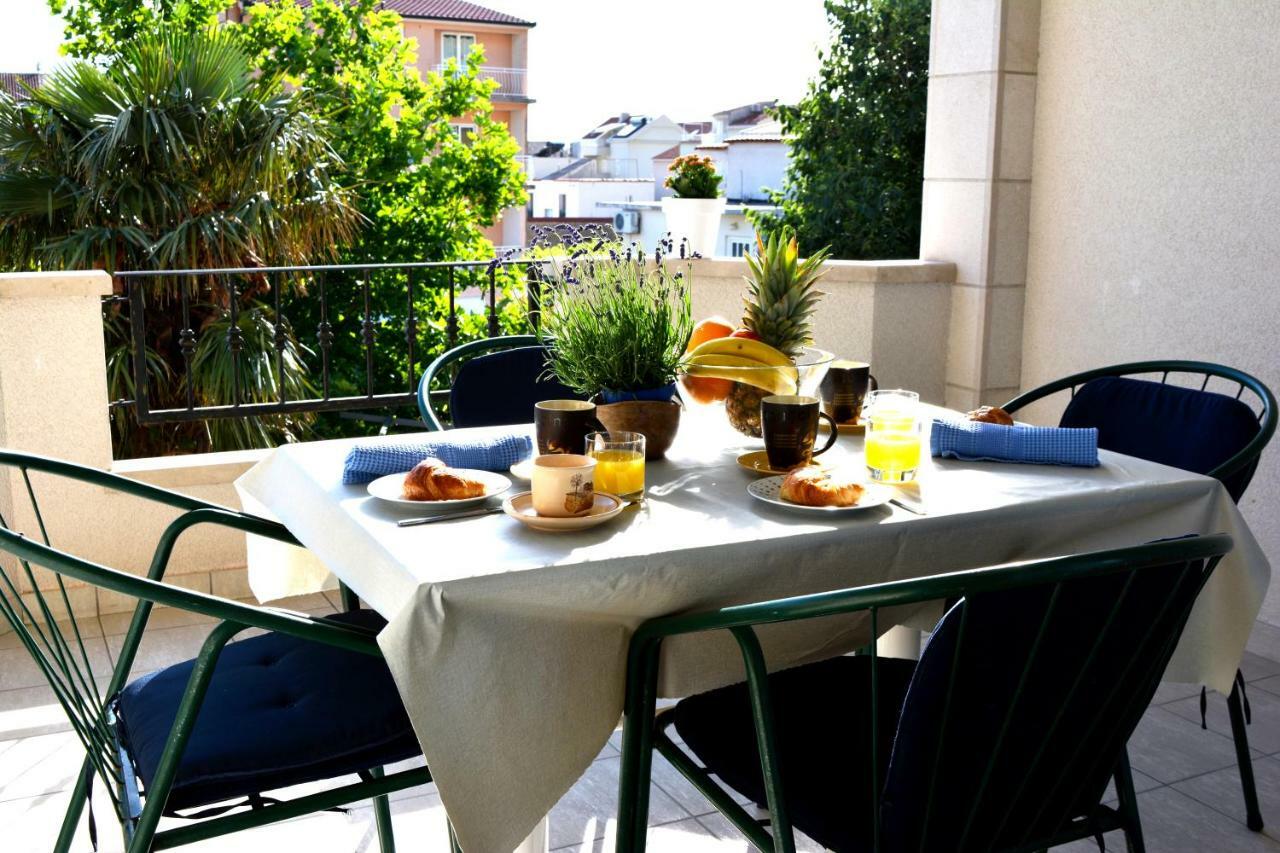 Apartments Villa Lili Tučepi Eksteriør bilde